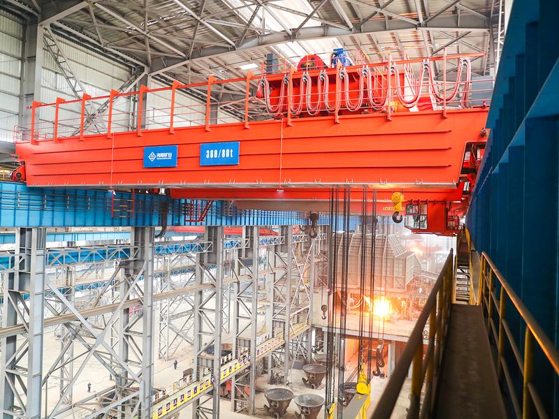 还在为重型搬运发愁？选对双梁起重机，效率飙升，风险归零！